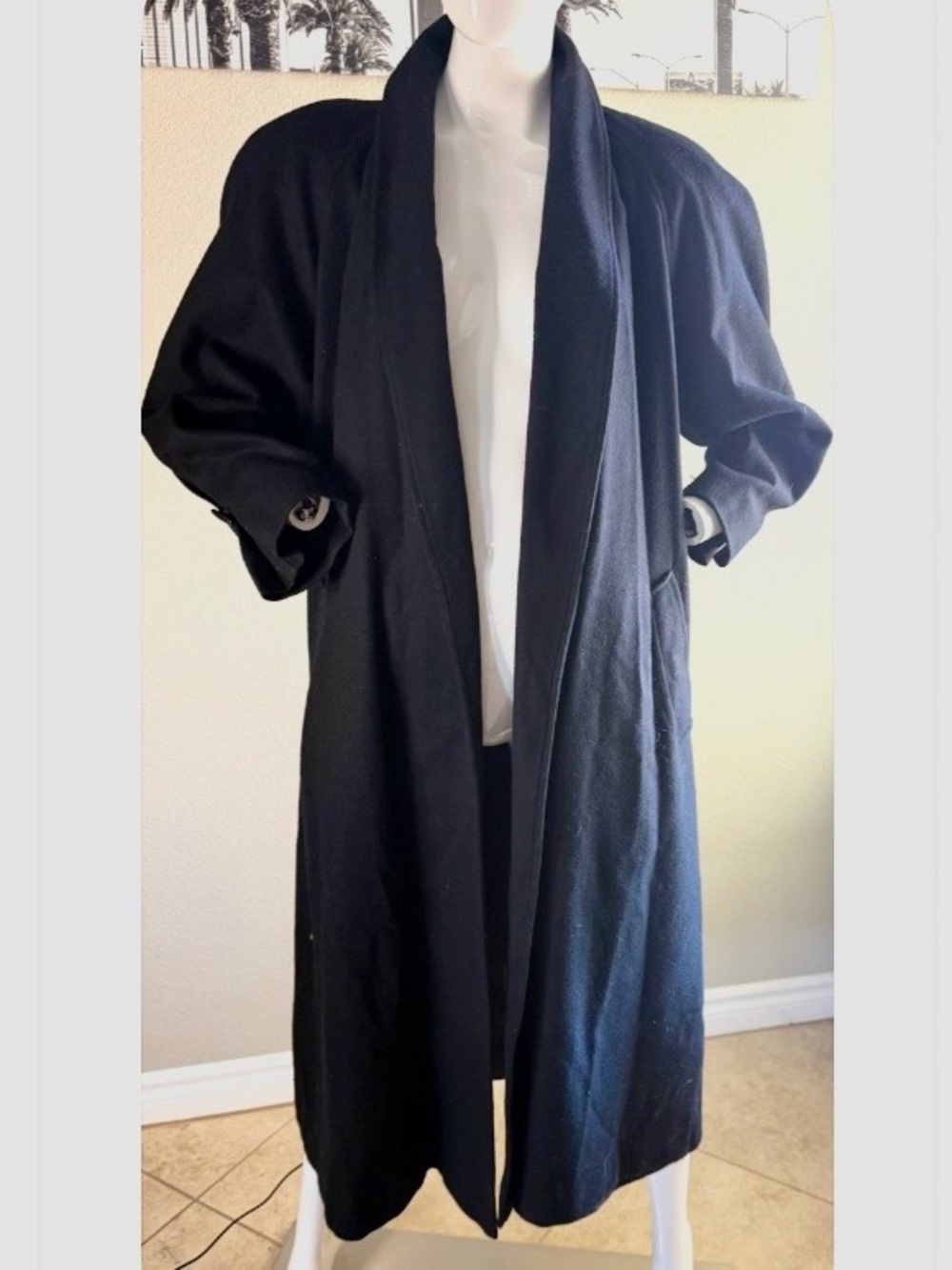 Vintage Women’s 80s Black Long Wool Coat XL
